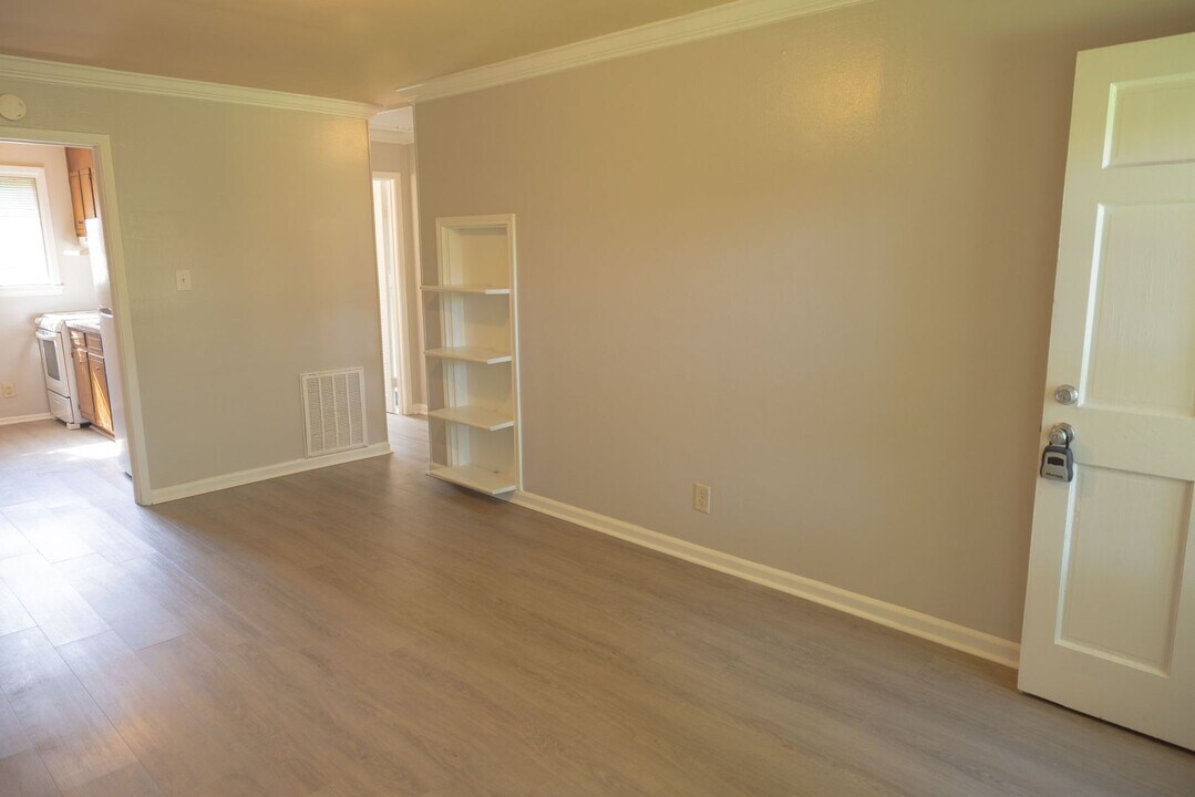 1913 Manteo Ct in Charlotte, NC - Building Photo
