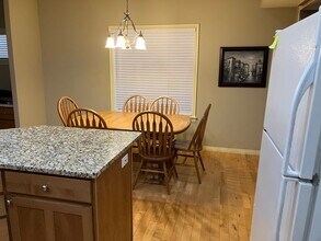 468 Cottage Ct in Providence, UT - Foto de edificio - Building Photo