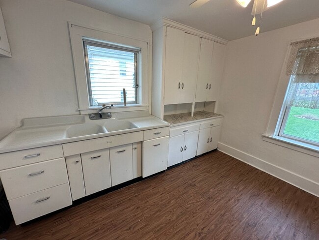 103 E Park Ln in Verona, WI - Building Photo - Building Photo