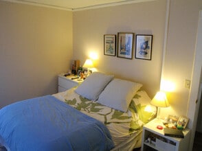 317 S Aurora St, Unit 2 in Ithaca, NY - Building Photo - Building Photo