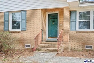 2223 Camlin Ln in Florence, SC - Foto de edificio - Building Photo