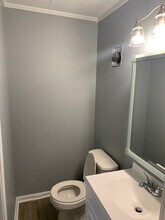 2408 Harvard Ave, Unit Bedroom #1 w/Private Entrance in Durham, NC - Foto de edificio - Building Photo