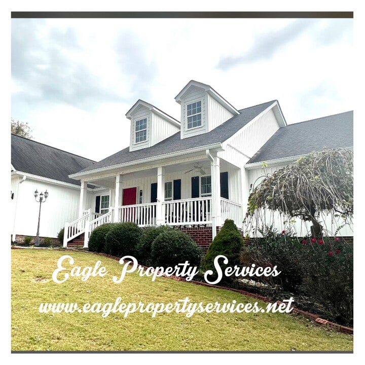 3010 Lamory Ln in Rocky Face, GA - Building Photo