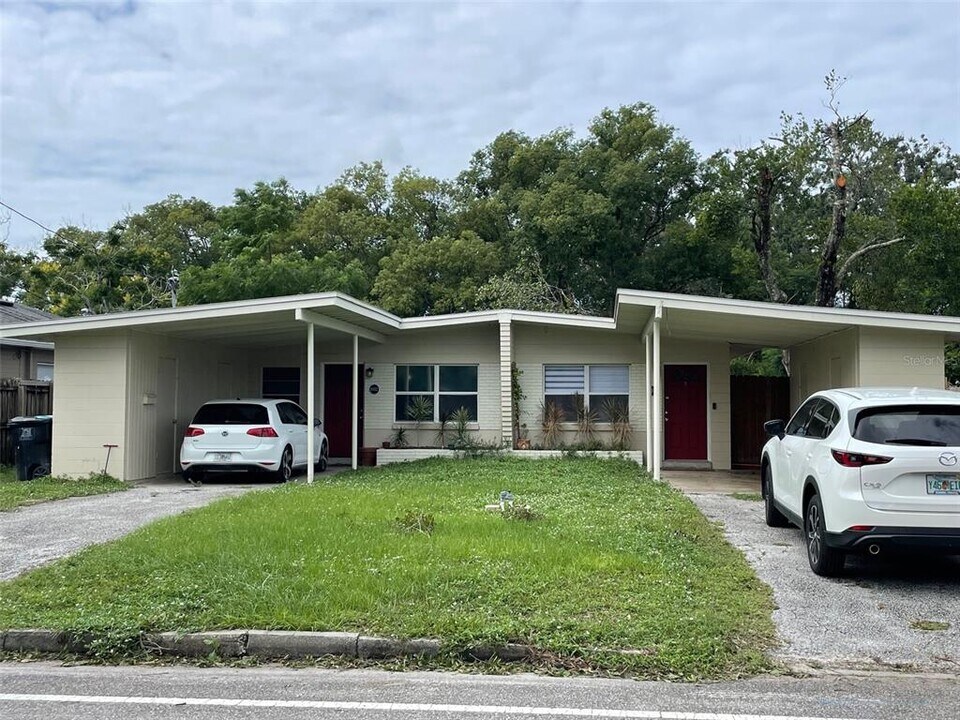 1032 N Fern Creek Ave in Orlando, FL - Building Photo