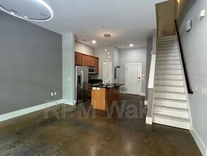 444 S Blount St in Raleigh, NC - Building Photo - Building Photo