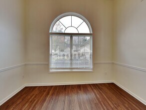 1354 Webb Meadows Ct in Loganville, GA - Foto de edificio - Building Photo