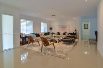 7701 SW 129th St in Miami, FL - Building Photo - Building Photo