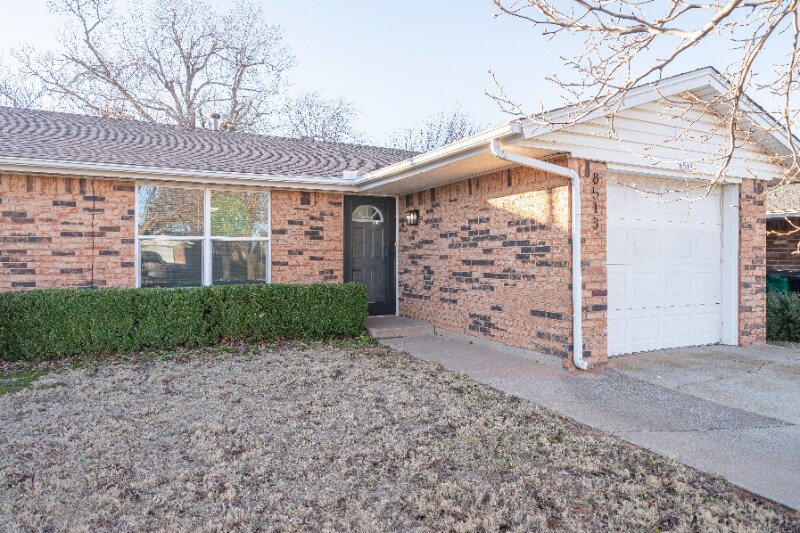 8513 Wakefield Dr in Oklahoma City, OK - Building Photo