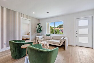 310 Edmor Rd in West Palm Beach, FL - Building Photo - Building Photo