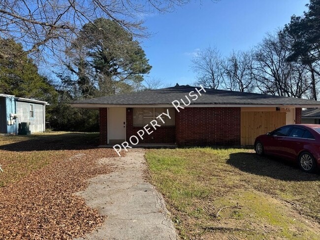 1014 N Larchmont Dr in Chattanooga, TN - Building Photo - Building Photo
