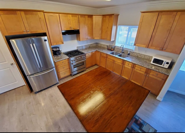 839 E 46th St in Los Angeles, CA - Building Photo - Building Photo