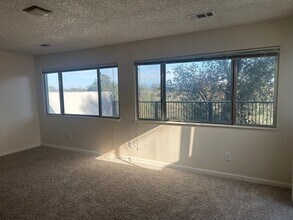 3919 Alma Ave in Redding, CA - Building Photo - Building Photo