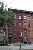 221 Pavonia Ave in Jersey City, NJ - Building Photo