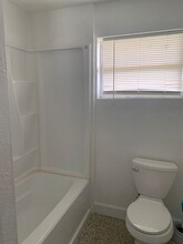 1703 Edgewater Dr in Edgewater, FL - Building Photo - Building Photo