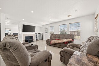 15707 Crooked Arrow Dr in Sugar Land, TX - Building Photo - Building Photo