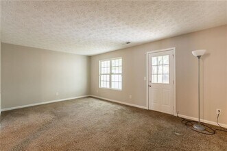 1851 Grove Way in Hampton, GA - Building Photo - Building Photo