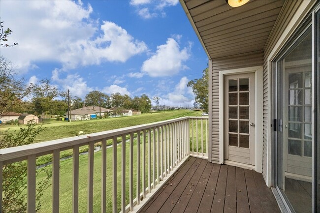 property at 2223 Par Ln