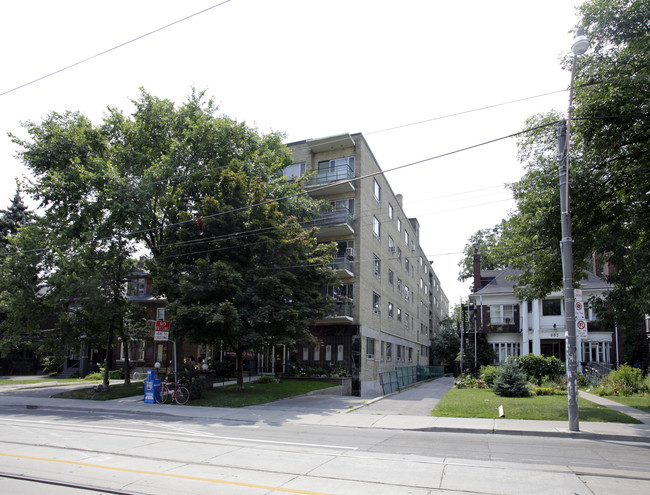 678 Broadview Ave in Toronto, ON - Building Photo - Primary Photo