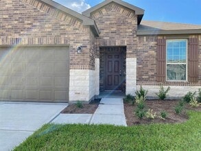 340 Appaloosa Dr in Alvin, TX - Building Photo - Building Photo