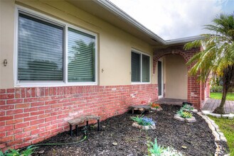960 NW 49th St in Pompano Beach, FL - Building Photo - Building Photo