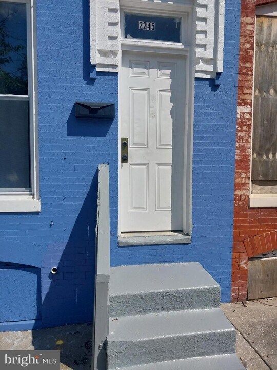 2245 Sidney Ave in Baltimore, MD - Building Photo