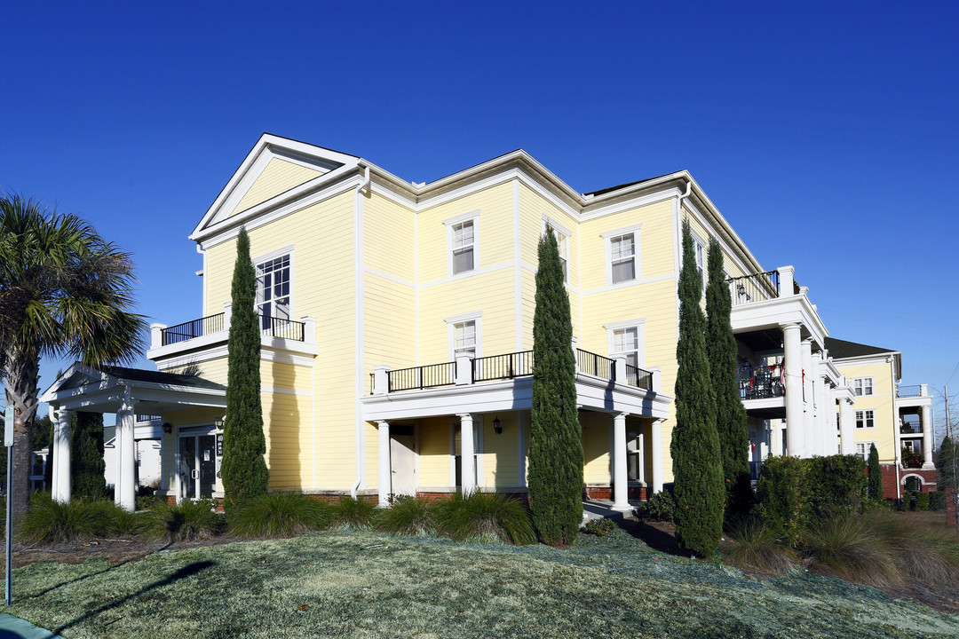 The Manor in North Charleston, SC - Building Photo