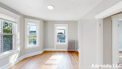 21 Magnus Ave in Somerville, MA - Foto de edificio - Building Photo
