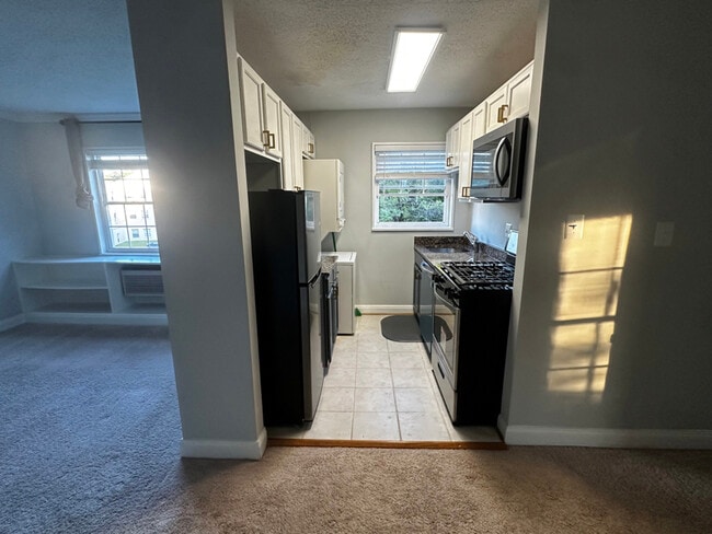 2301 Farrington Ave in Alexandria, VA - Building Photo - Building Photo