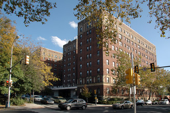 Walnut Park Plaza in Philadelphia, PA - Building Photo - Building Photo