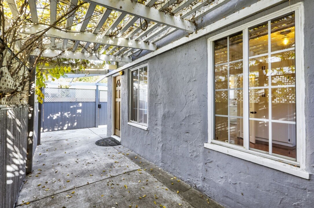 510 Ruberta Ave in Glendale, CA - Building Photo