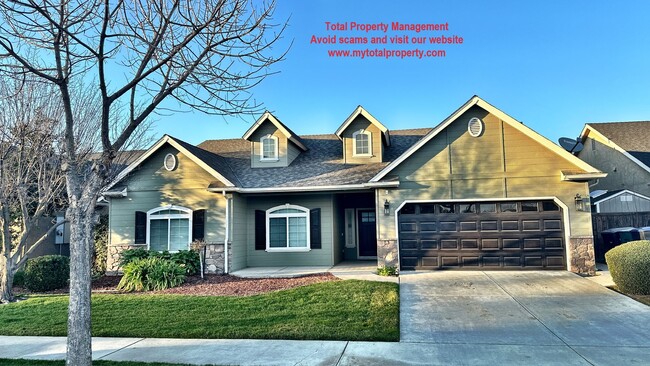 property at 3340 W Sady Ct
