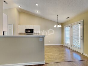 919 Pebblestone Dr in Durham, NC - Foto de edificio - Building Photo