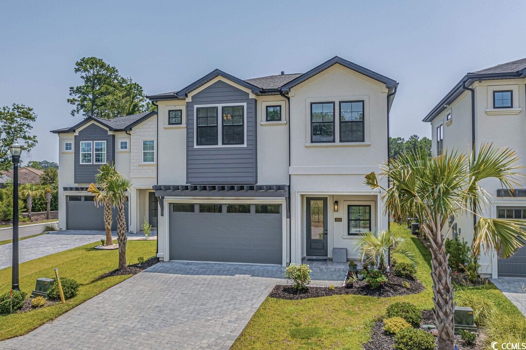 6768 Montgomery Ln in Myrtle Beach, SC - Building Photo