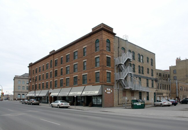 The Pioneer Building in Fargo, ND - Building Photo - Building Photo