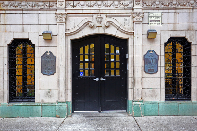 Howard Apartments in Chicago, IL - Building Photo - Building Photo