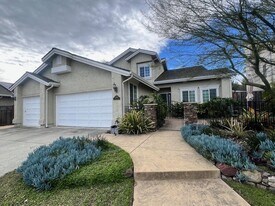 15925 El Pajaro Ct in Morgan Hill, CA - Building Photo