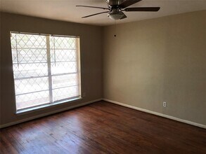 1902 County Rd 56 in Rosharon, TX - Building Photo - Building Photo