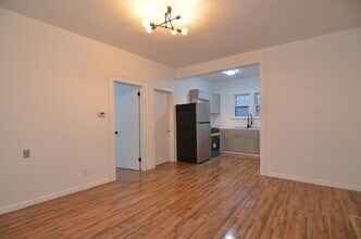12 Lake St, Unit Apt 2 in Belleville, NJ - Building Photo - Building Photo