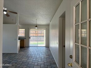 3233 W Mohawk Ln in Phoenix, AZ - Building Photo - Building Photo