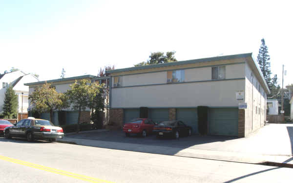 Poinciana Garden Apartments in Santa Clara, CA - Building Photo