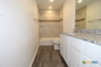 118 Wind Ridge Dr, Unit B in Copperas Cove, TX - Building Photo - Building Photo