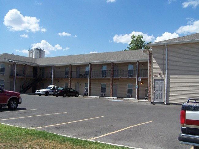 2315 SW H Ave in Lawton, OK - Foto de edificio - Building Photo
