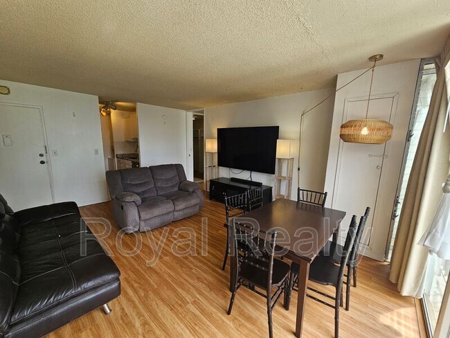 property at 1925 Kalakaua Ave