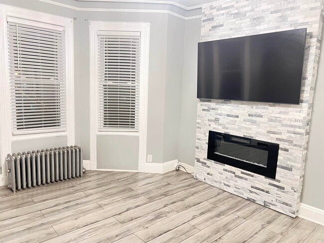 6126 Washington St in West New York, NJ - Building Photo - Building Photo