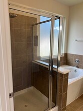 1238 S Maple Dr in Katy, TX - Building Photo - Building Photo