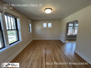 1252 Moorlands Dr in Richmond Heights, MO - Building Photo - Building Photo