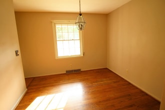 2004 N Salisbury St in West Lafayette, IN - Building Photo - Building Photo