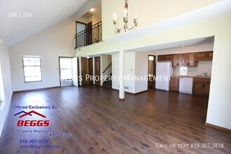 300 Dains St in Liberty, MO - Building Photo - Building Photo