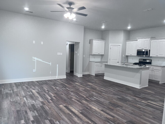 5506 122nd Street in Lubbock, TX - Building Photo - Building Photo