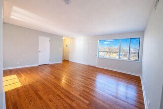 10 Garden Dr in La Grange Park, IL - Building Photo - Building Photo